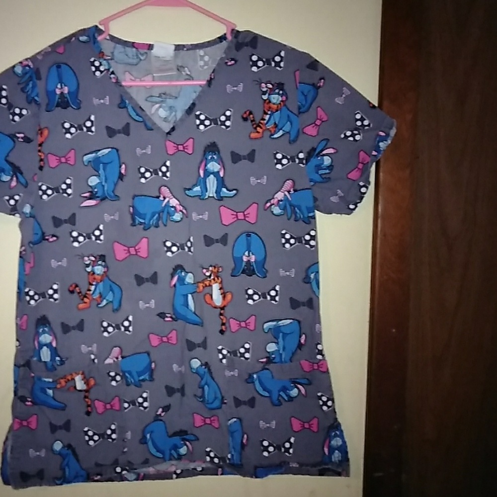 Pooh scrub top